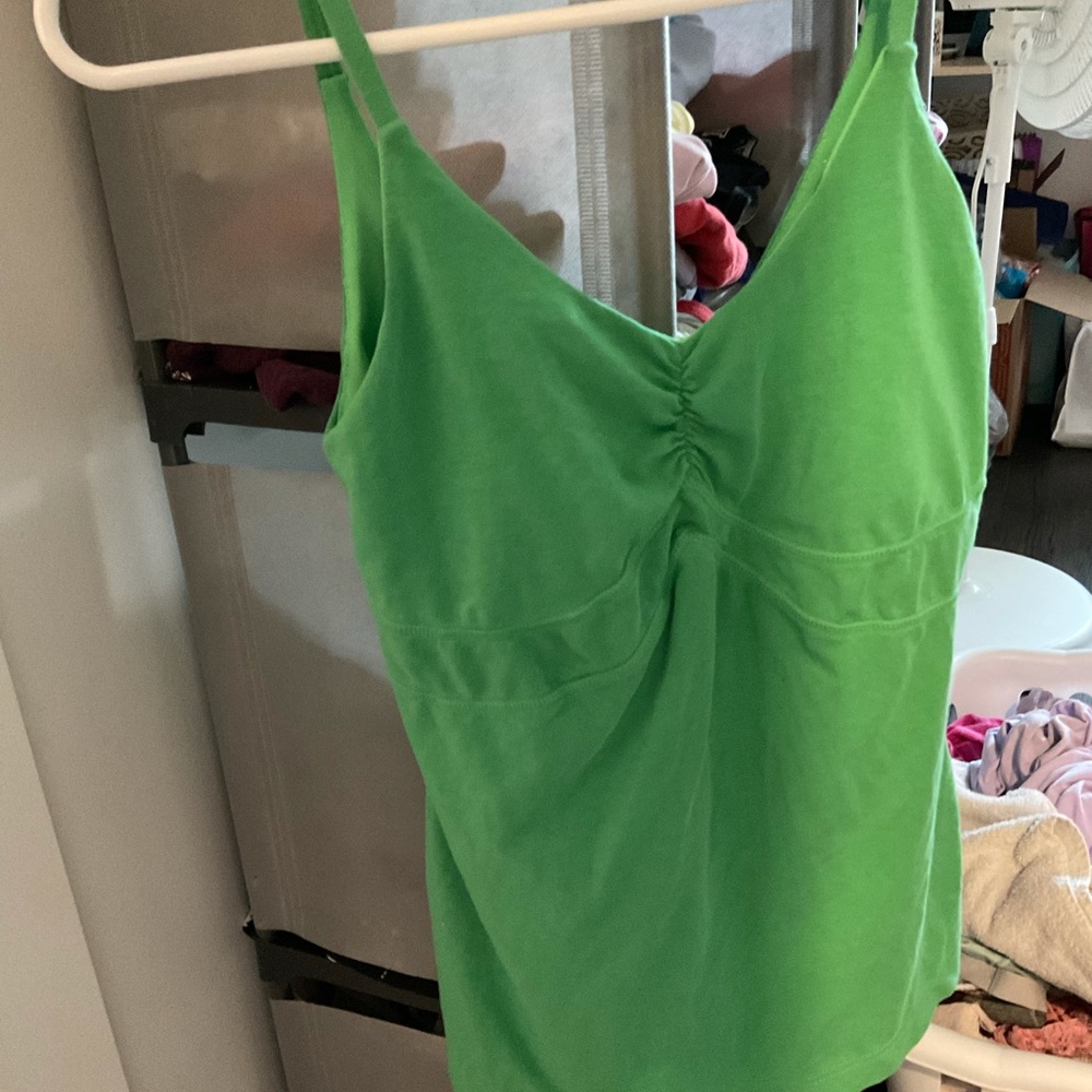 Lululemon top